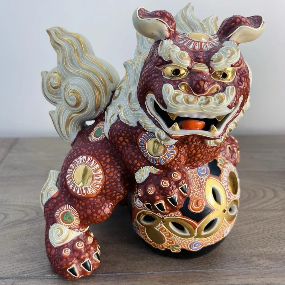 Vintage Japanese Shisa Foo Dog Pair Kutani Style Moriage Porcelain 7.75